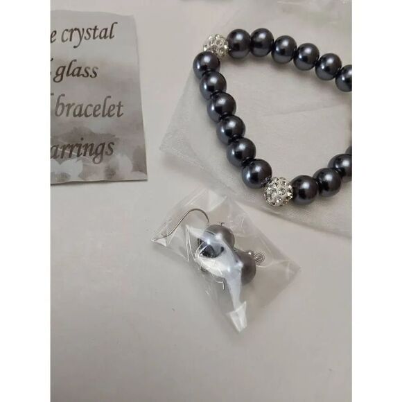 Bracelet & Earrings Set Pave Crystal and Glass Pearl New Gift Bag - Picture 3 of 3